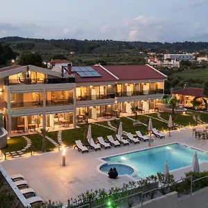 https://villa-sara.hotelschalkidiki.net